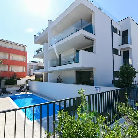 Apartment Megy