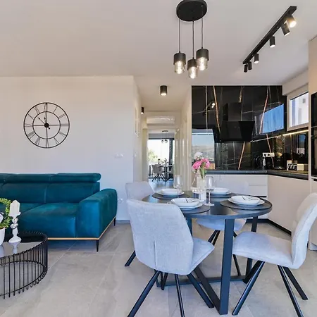 Апартаменти Megy