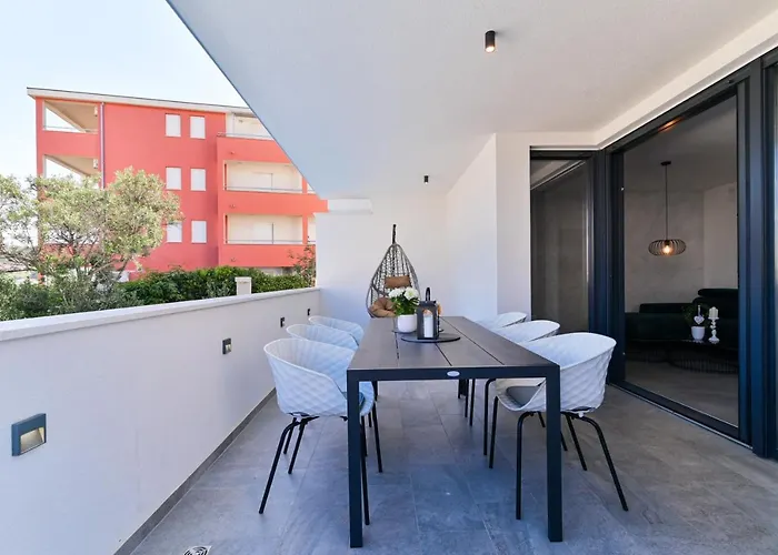 Апартаменти Megy